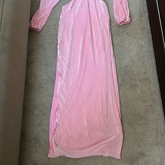 RNWY pink cut out bell sleeve dress size 2 - Picture 3 of 5